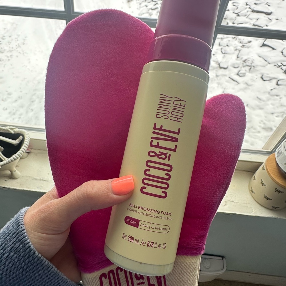 Coco & Eve Sunny Honey Bronzing Foam with Mitt